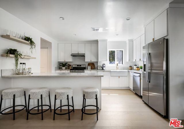 $898,000 | 4918 10th Avenue, Los Angeles, CA 90043