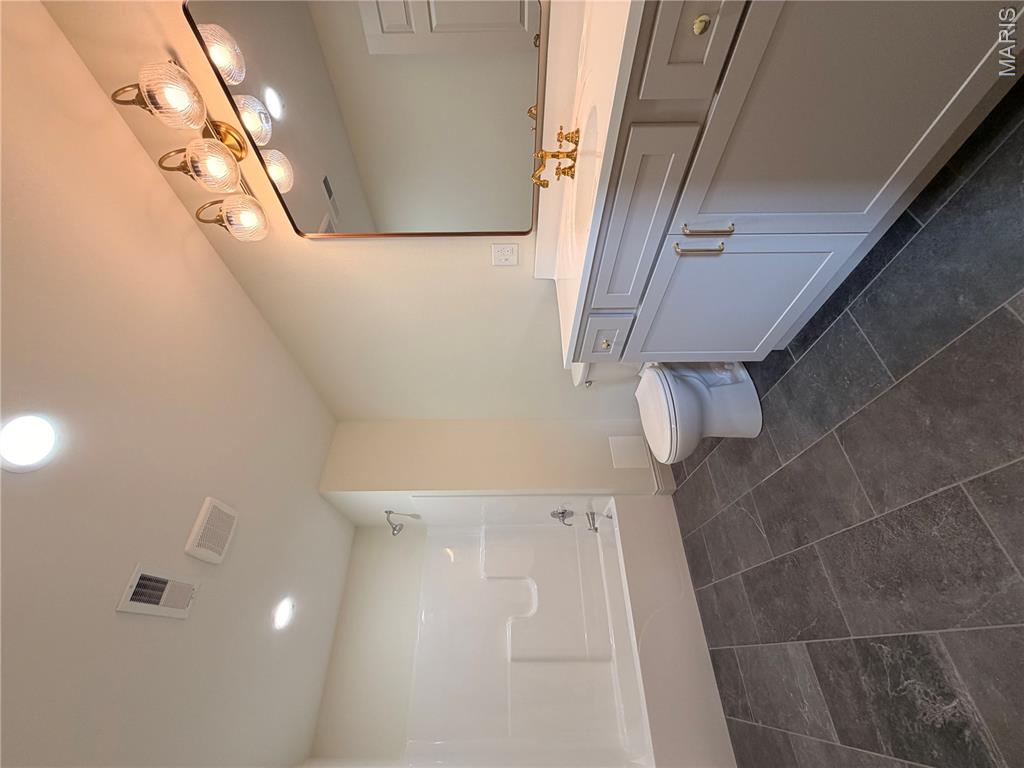 605 Court Street Bloomfield, MO 63825 - Photo 10 of 11