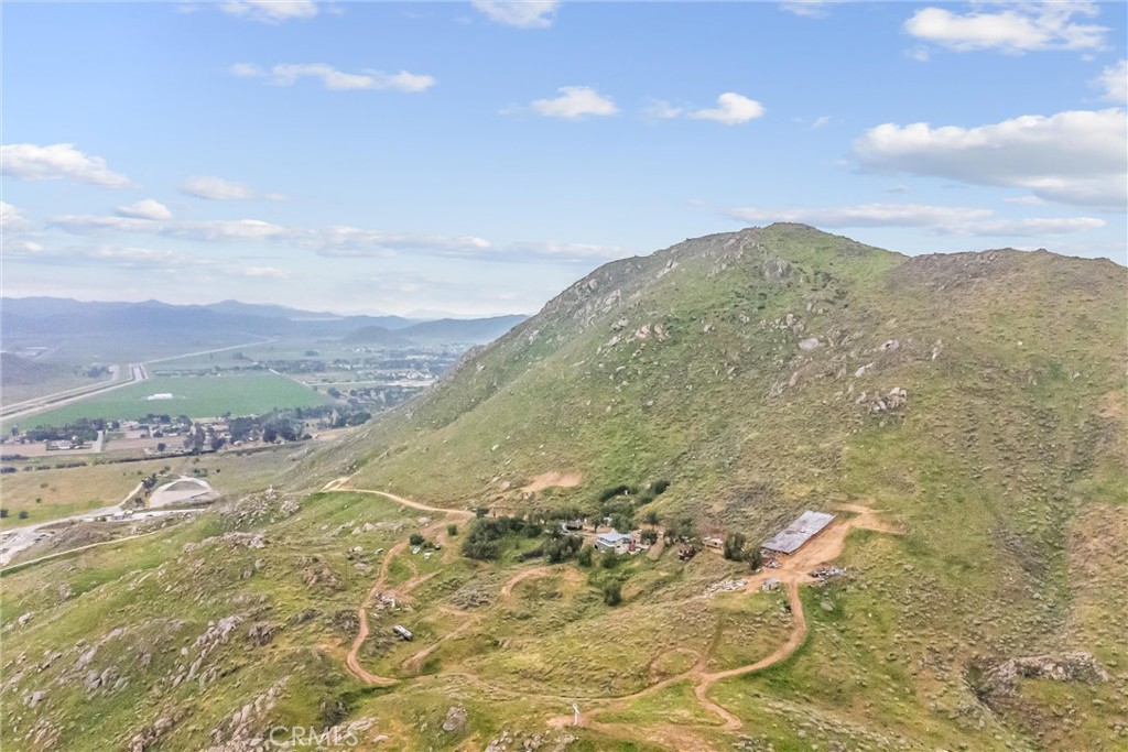 23255 Warren Road San Jacinto, CA 92582 - Photo 4 of 56 a view of a city