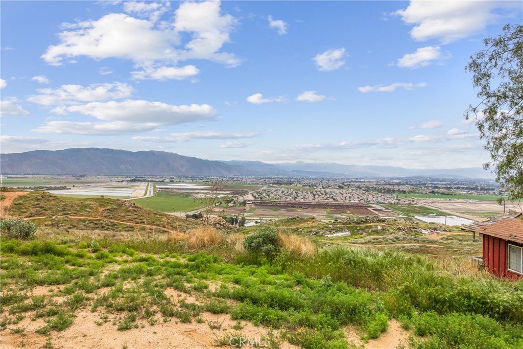 23255 Warren Road San Jacinto, CA 92582 - Photo 43 of 56 a view of an ocean and beach