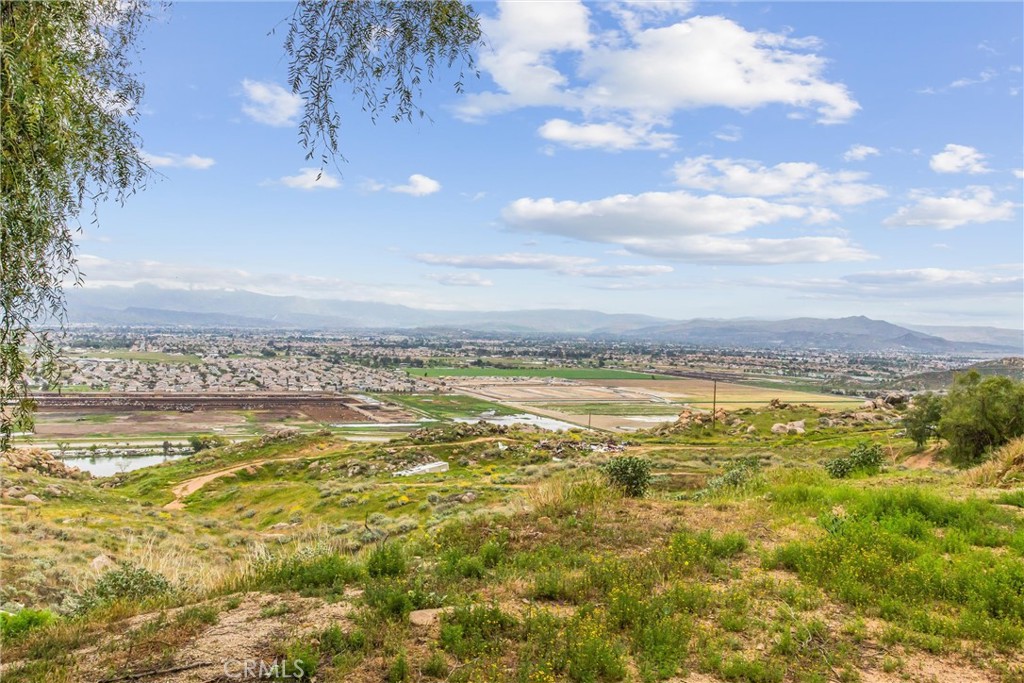 23255 Warren Road San Jacinto, CA 92582 - Photo 44 of 56 a view of an ocean and beach