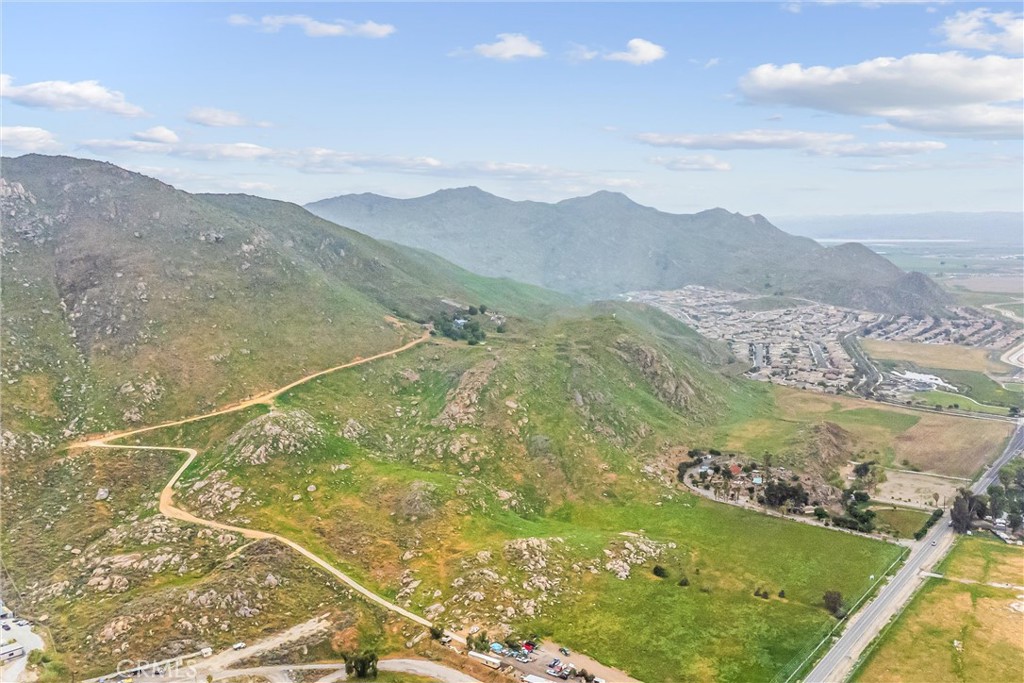 23255 Warren Road San Jacinto, CA 92582 - Photo 7 of 56 a view of a mountain