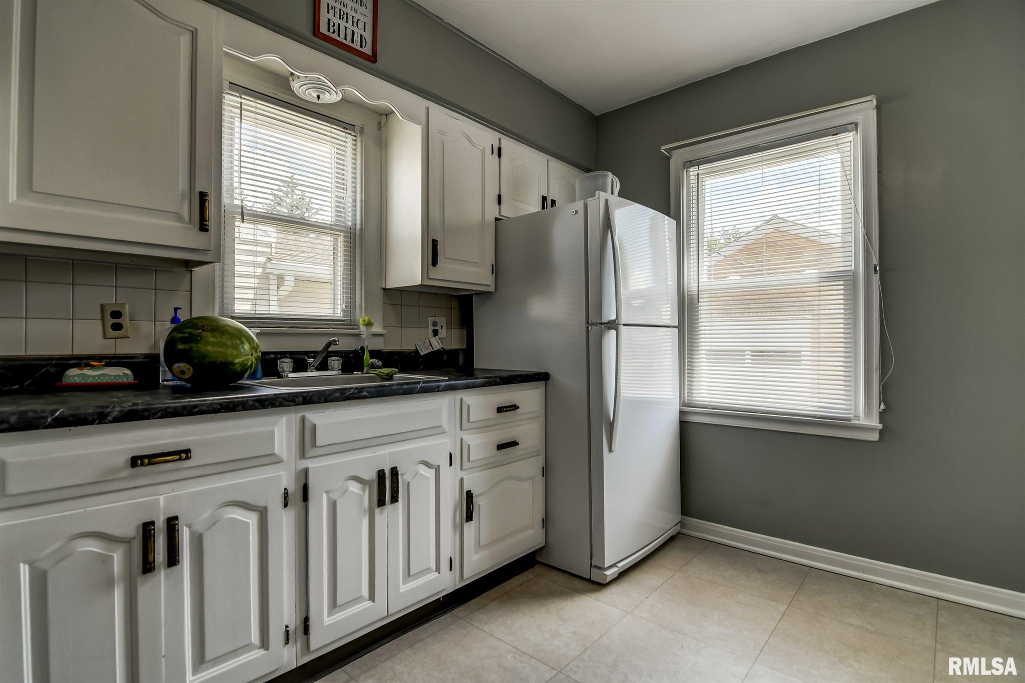 1704 North 22nd Street Springfield, IL 62702 - Photo 7 of 30