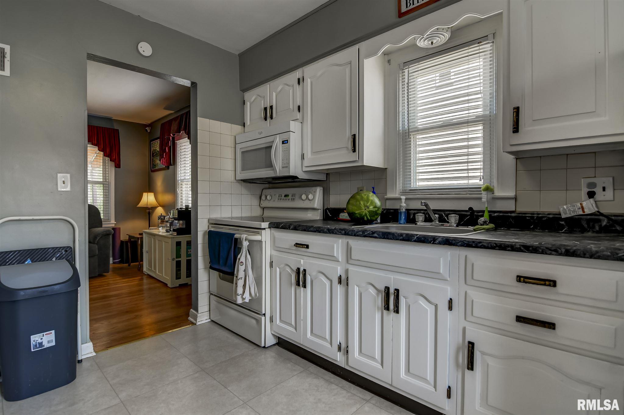 1704 North 22nd Street Springfield, IL 62702 - Photo 8 of 30