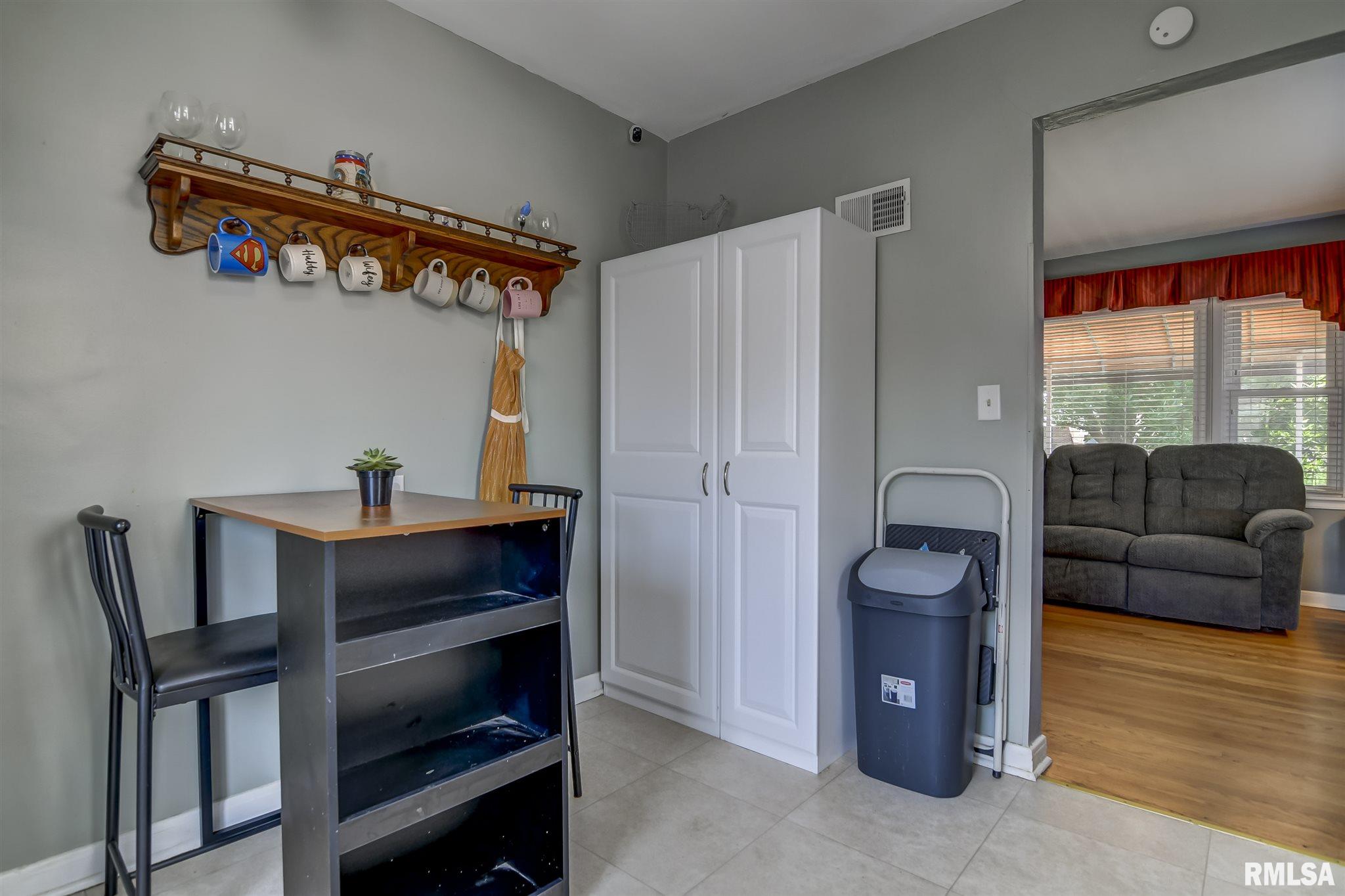 1704 North 22nd Street Springfield, IL 62702 - Photo 9 of 30