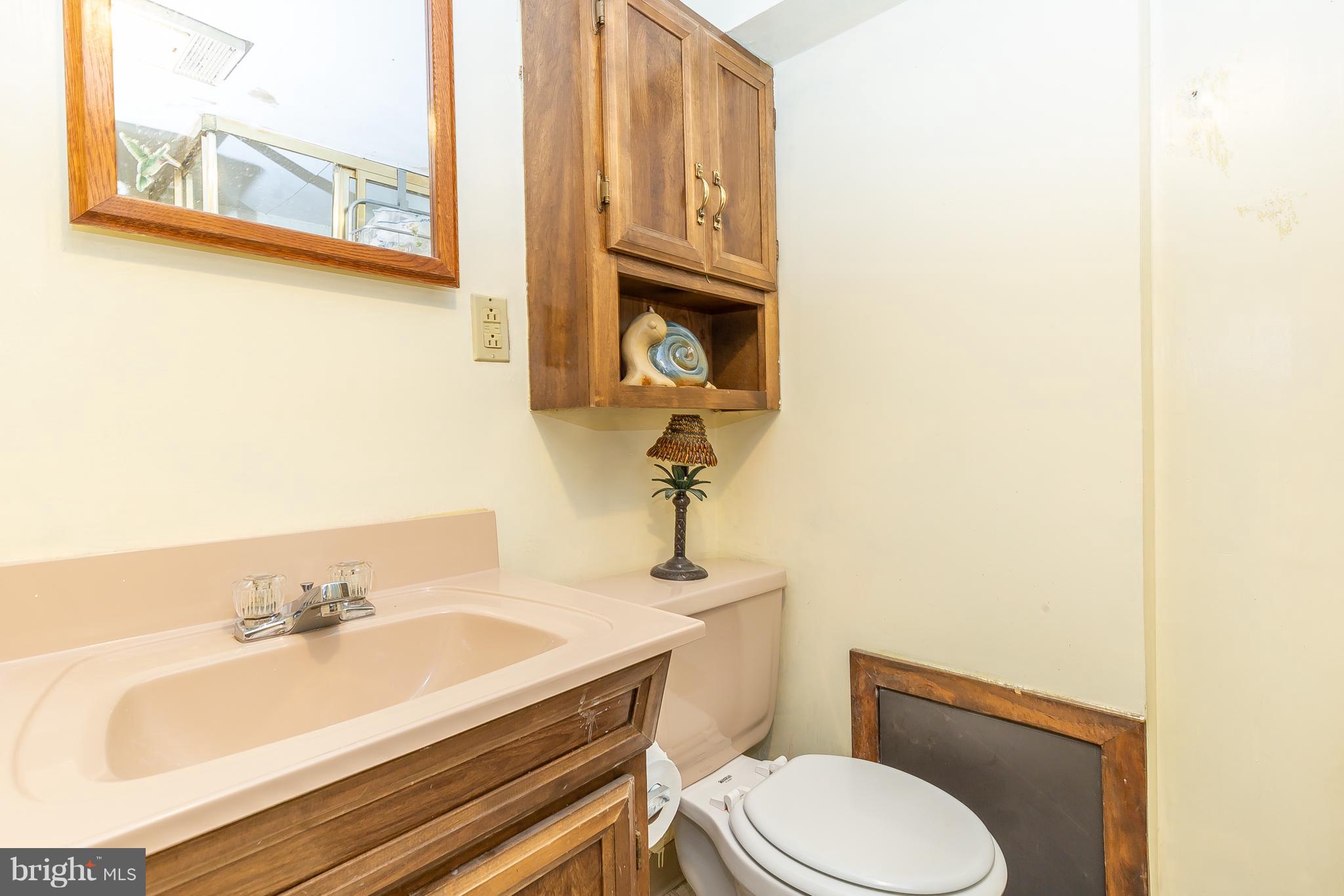 714 Old North Point Road Baltimore, MD 21224 - Photo 22 of 30 FULL BATH w STAND UP SHOWER (LOWER LEVEL)!