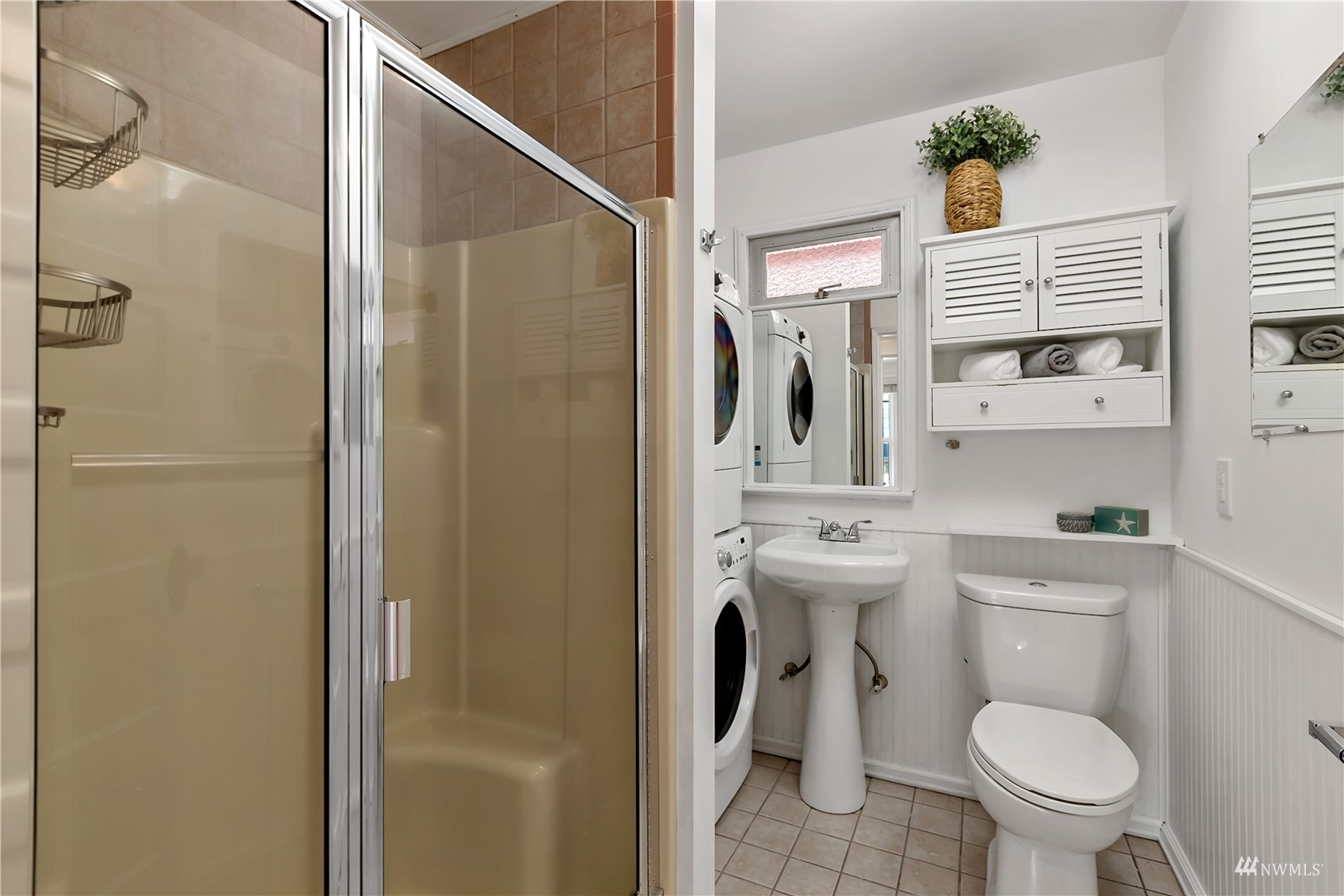 7724 Meridian Avenue North Seattle, WA 98103 - Photo 15 of 38 Gallery Image 15