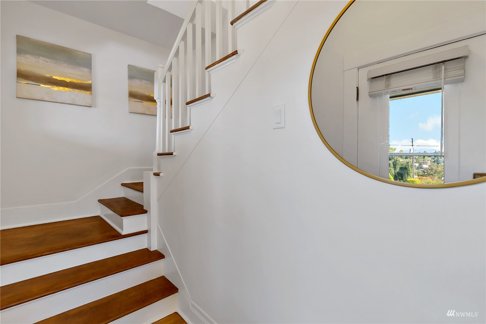 7724 Meridian Avenue North Seattle, WA 98103 - Photo 17 of 38 Gallery Image 17
