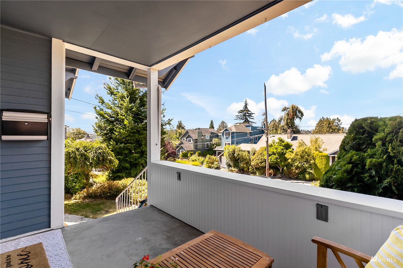 7724 Meridian Avenue North Seattle, WA 98103 - Photo 3 of 38 Gallery Image 3