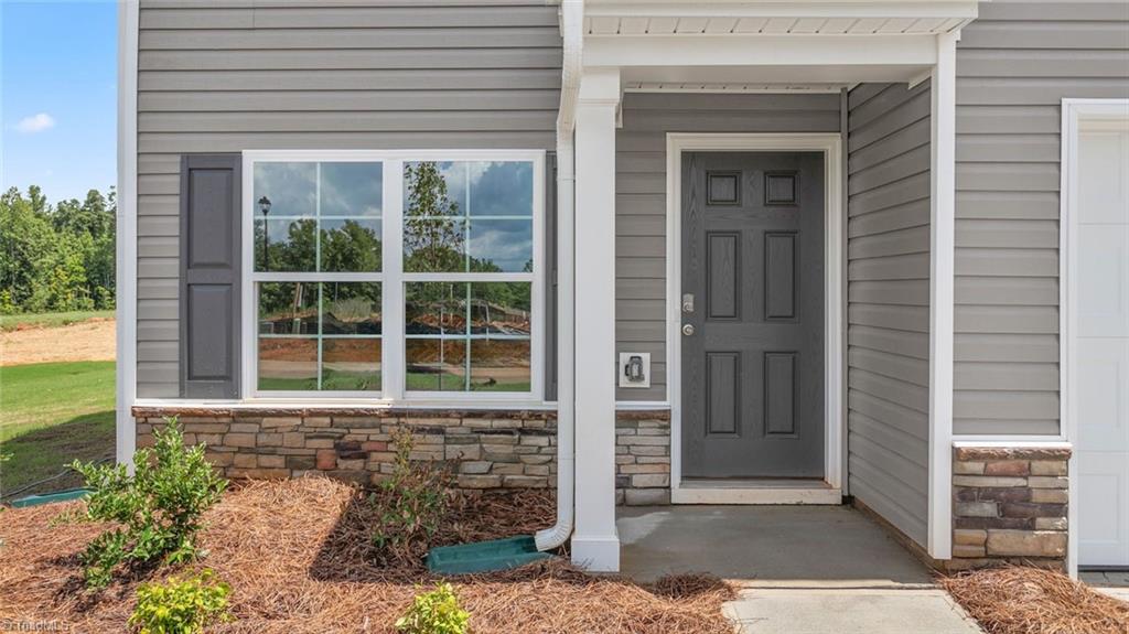 166 Chessie Road Mocksville, NC 27028 - Photo 4 of 30 *Photos are of model home and are for representational purposes only.