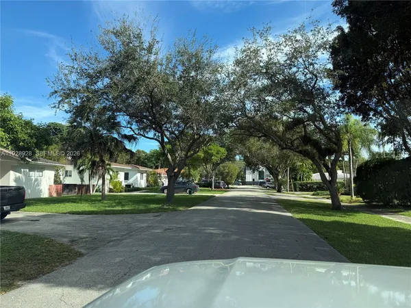 $5,950 | 45 Northwest 99th Street, Miami Shores, FL 33150