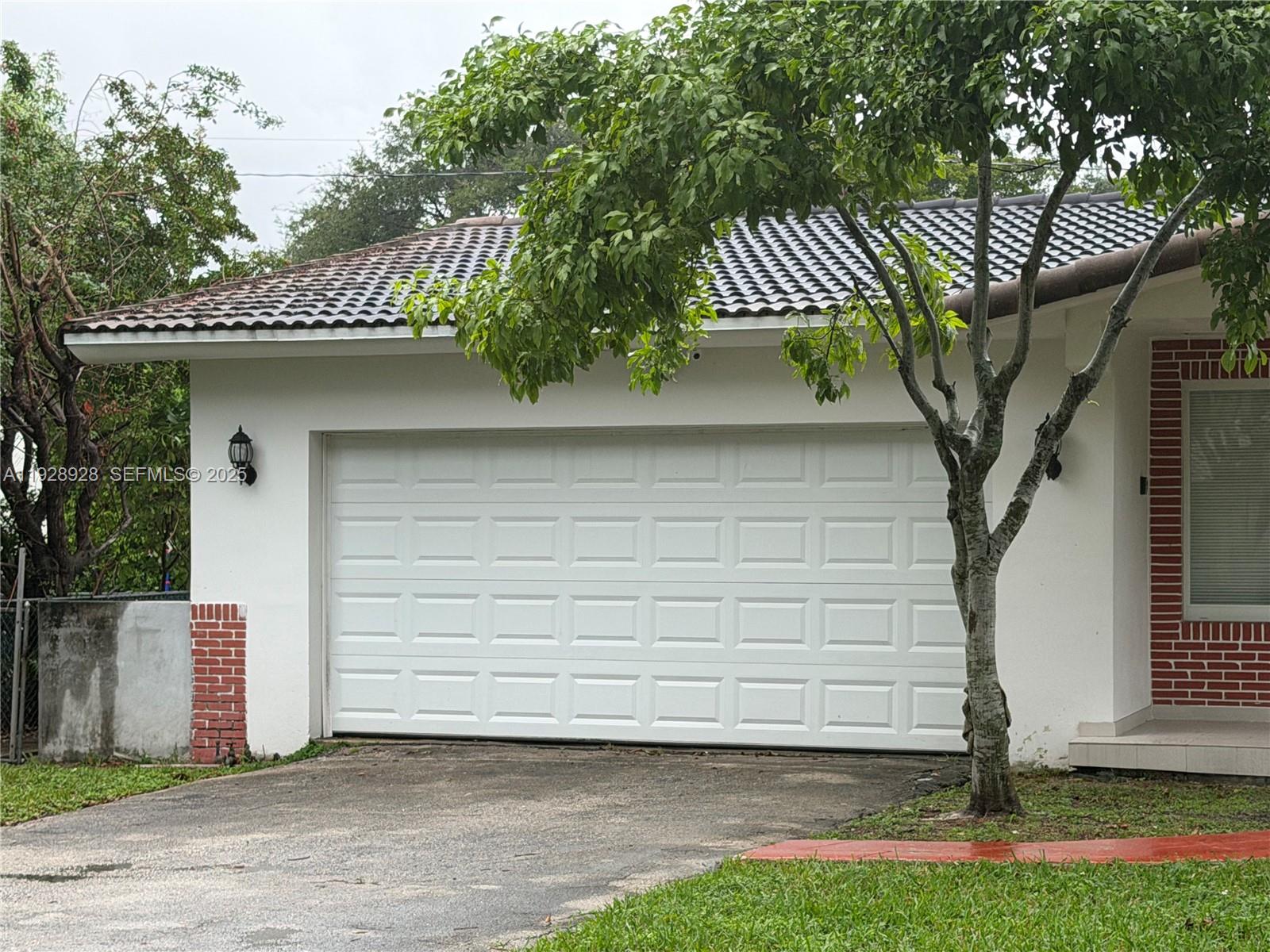 45 Northwest 99th Street Miami Shores, FL 33150 - Photo 4 of 28