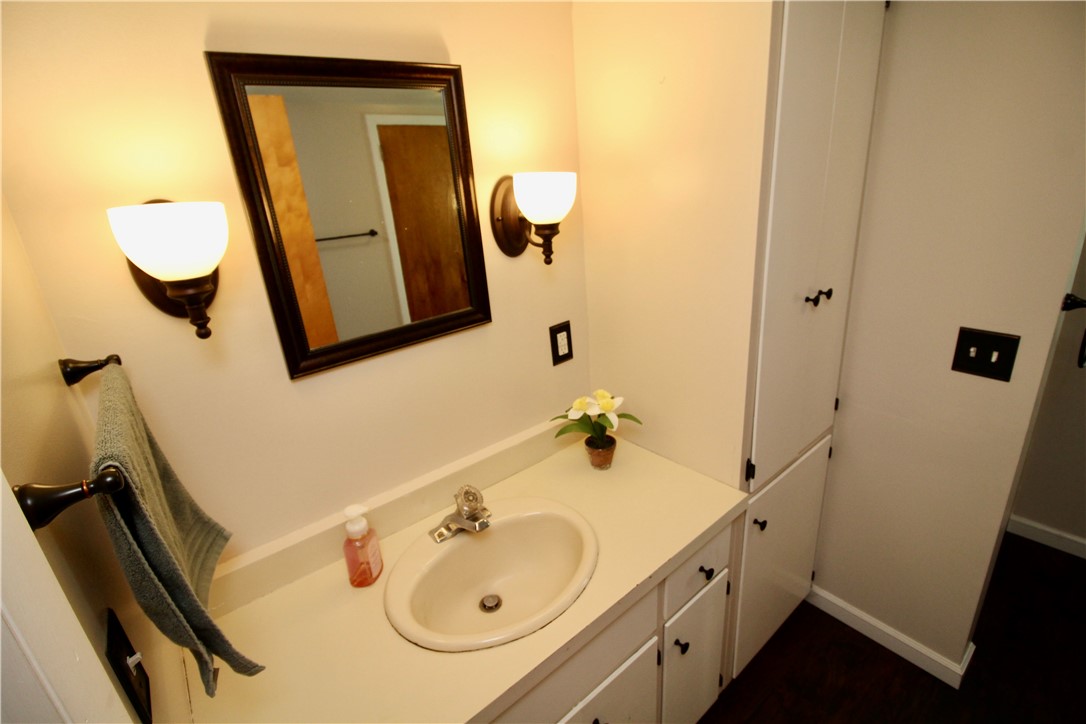 1445 Mertensia Road Farmington, NY 14425 - Photo 16 of 26