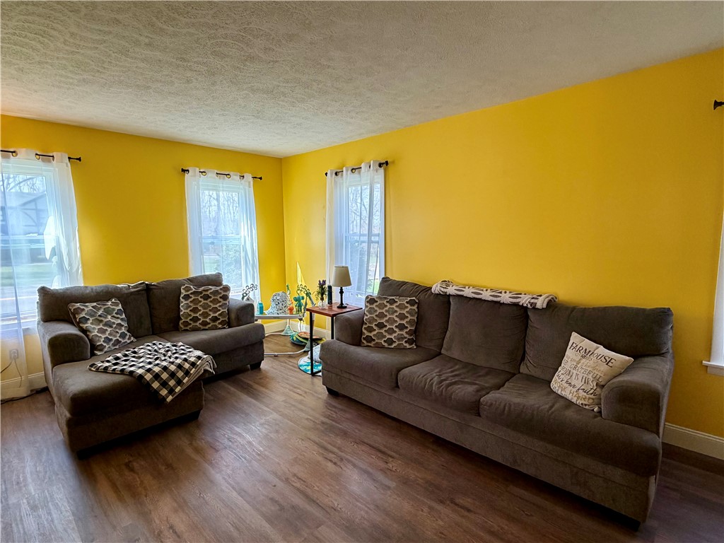 1445 Mertensia Road Farmington, NY 14425 - Photo 7 of 26