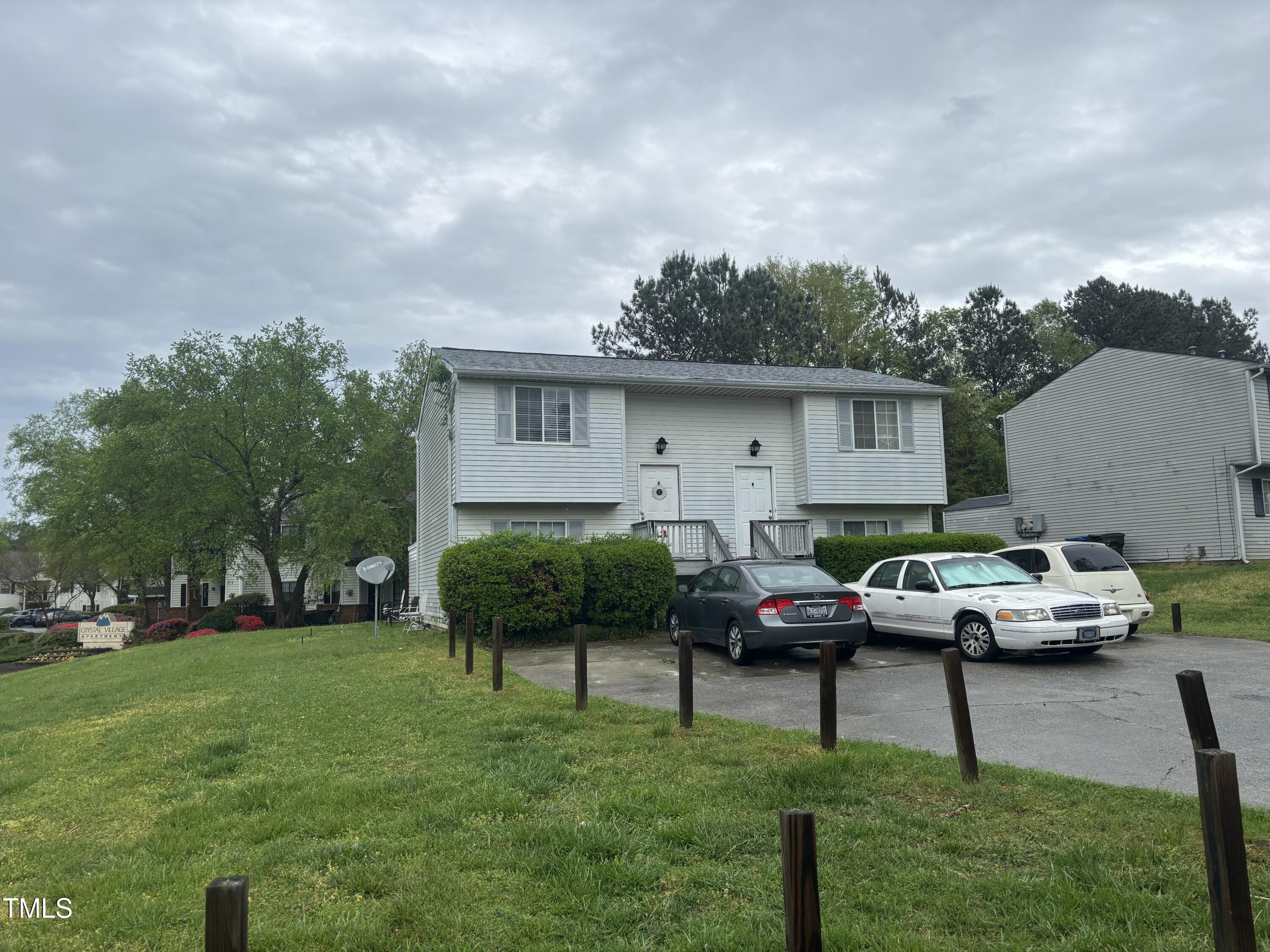 2136 Bogarde Street Durham, NC 27705 - Photo 3 of 21 IMG_6428