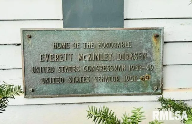 $109,500 | 335 Buena Vista Avenue, Pekin, IL 61554