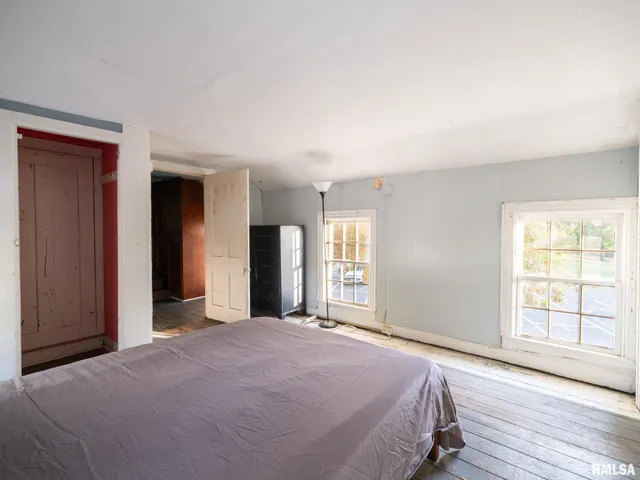 $114,900 | 335 Buena Vista Avenue, Pekin, IL 61554