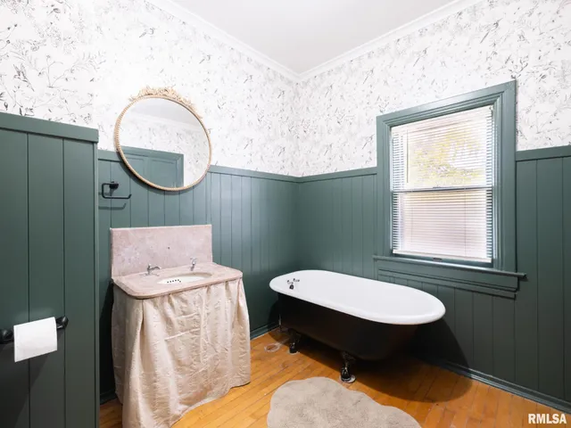 $114,900 | 335 Buena Vista Avenue, Pekin, IL 61554