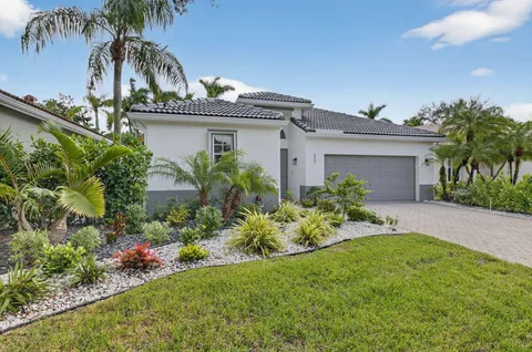 $599,000 | 6032 Rossmoor Lakes Court, Boynton Beach, FL 33437