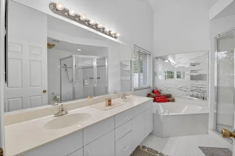 $599,000 | 6032 Rossmoor Lakes Court, Boynton Beach, FL 33437