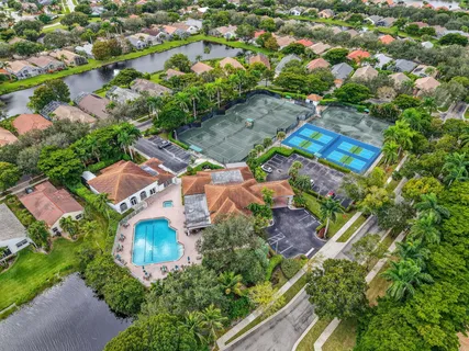 $599,000 | 6032 Rossmoor Lakes Court, Boynton Beach, FL 33437
