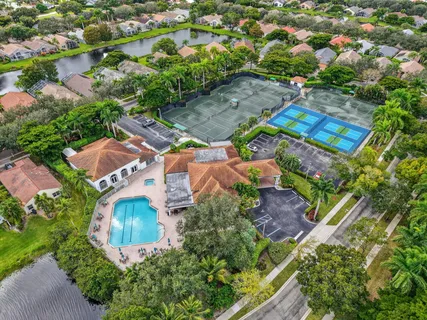 $599,000 | 6032 Rossmoor Lakes Court, Boynton Beach, FL 33437