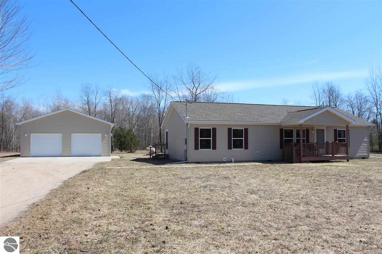 1211 South East County Line Road Shepherd, MI 48883 - Photo 2 of 25 1782240-1.JPG