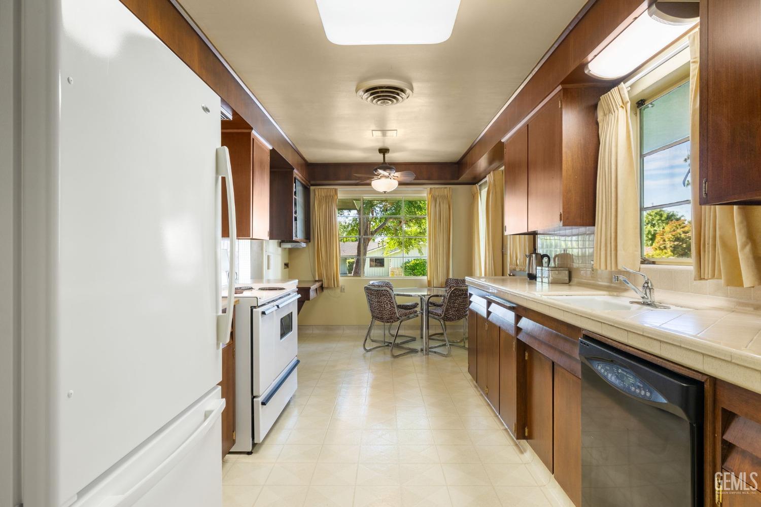 Undisclosed Address Bakersfield, CA 93305 - Photo 17 of 54