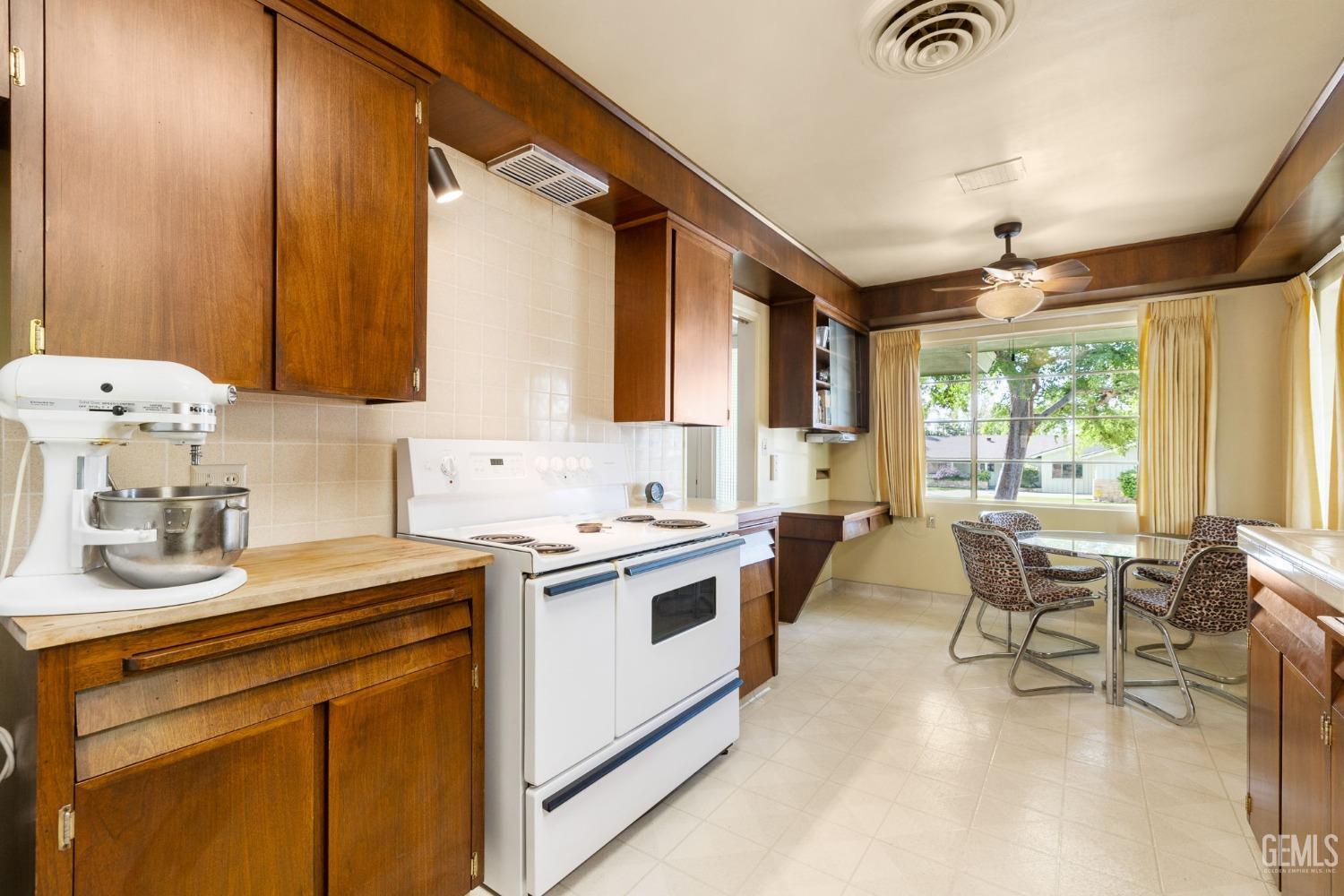 Undisclosed Address Bakersfield, CA 93305 - Photo 19 of 54