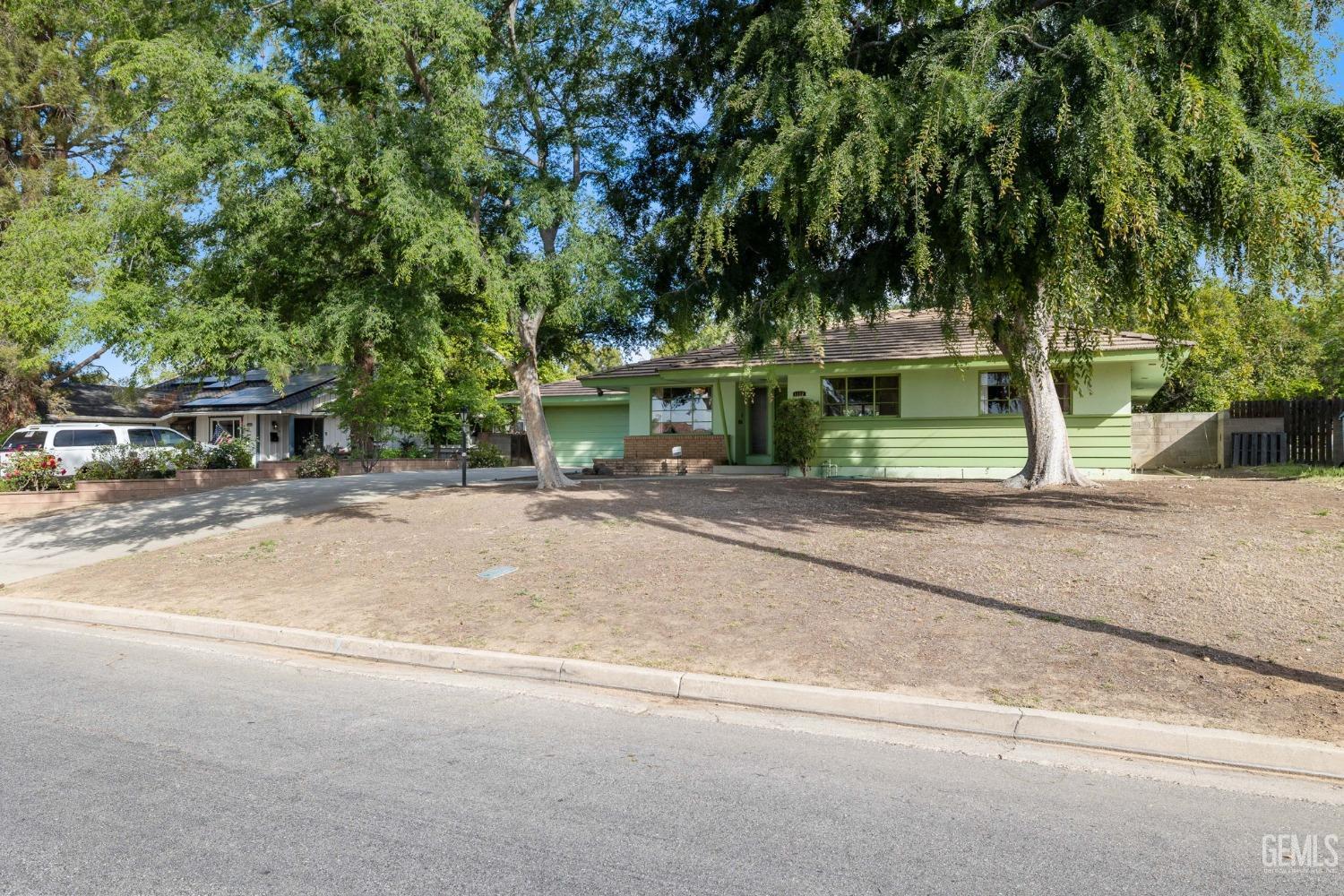 Undisclosed Address Bakersfield, CA 93305 - Photo 6 of 54