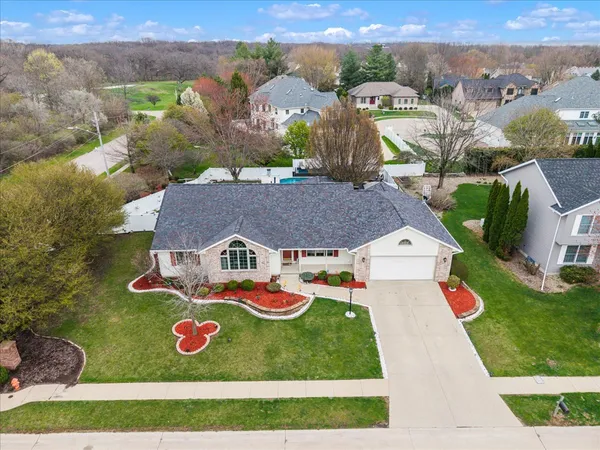 $437,900 | 3402 76th Street, Moline, IL 61265