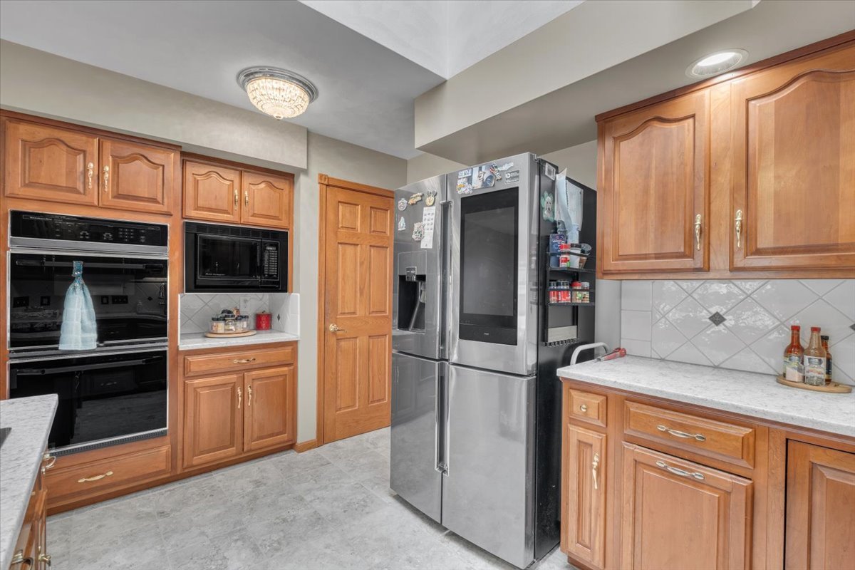 3402 76th Street Moline, IL 61265 - Photo 18 of 64