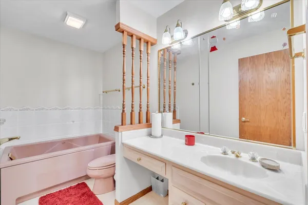 $437,900 | 3402 76th Street, Moline, IL 61265