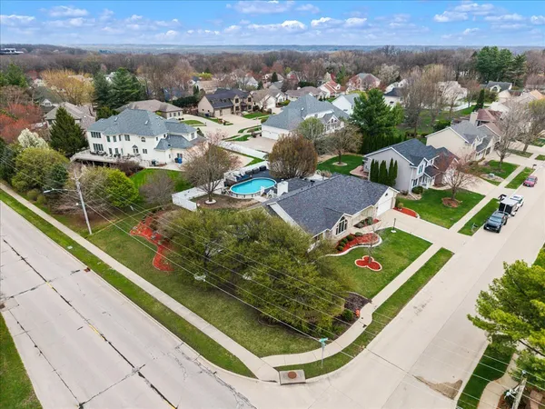 $437,900 | 3402 76th Street, Moline, IL 61265