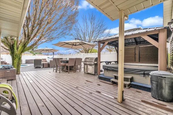 $437,900 | 3402 76th Street, Moline, IL 61265