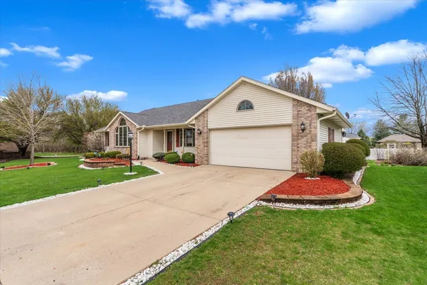 $437,900 | 3402 76th Street, Moline, IL 61265