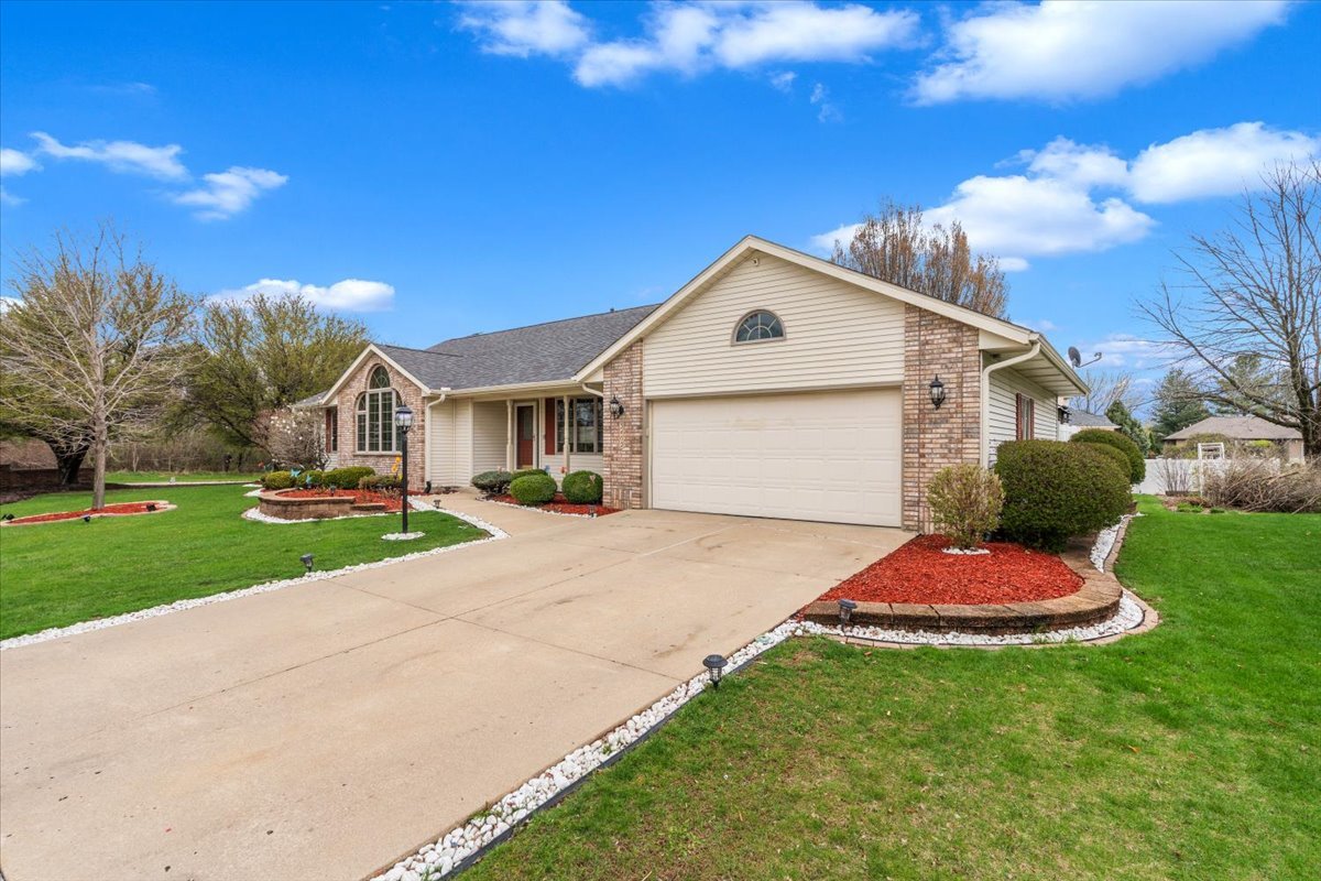 3402 76th Street Moline, IL 61265 - Photo 7 of 64