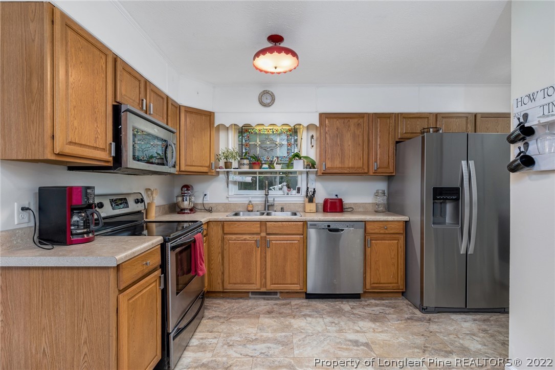 103 Robin Road Lumberton, NC 28358 - Photo 16 of 34 Gallery Image 16