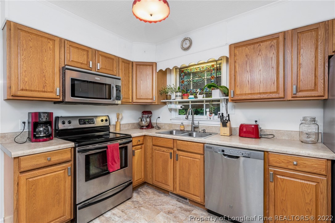 103 Robin Road Lumberton, NC 28358 - Photo 17 of 34 Gallery Image 17