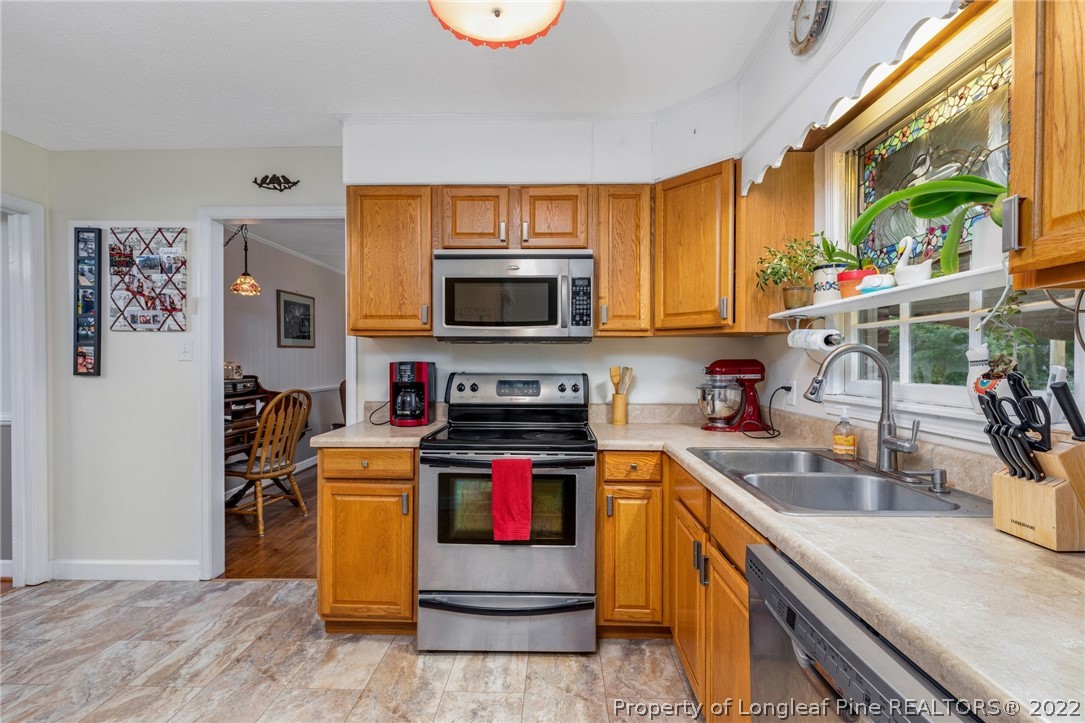 103 Robin Road Lumberton, NC 28358 - Photo 18 of 34 Gallery Image 18