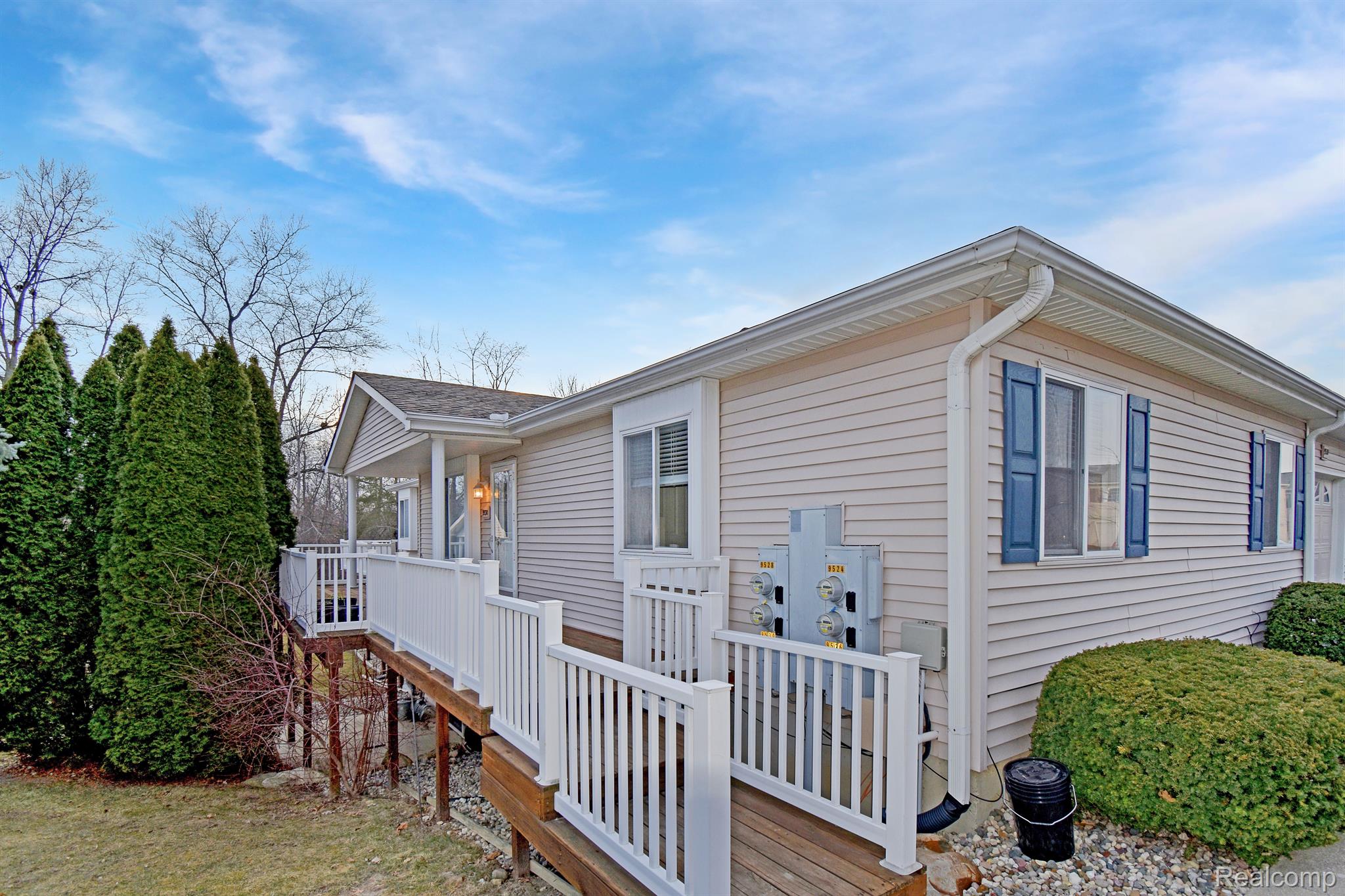 9530 Timber Ridge Drive Grand Blanc, MI 48439 - Photo 1 of 27 Welcome Home! Ranch, End Unit!