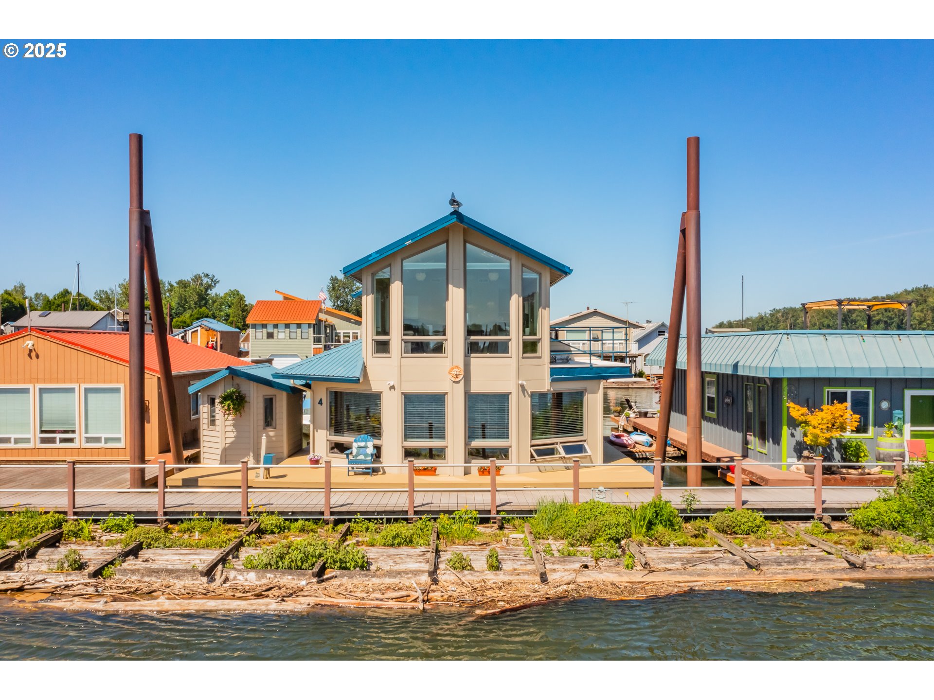 18989 Northeast Marine Dr Unit 4  