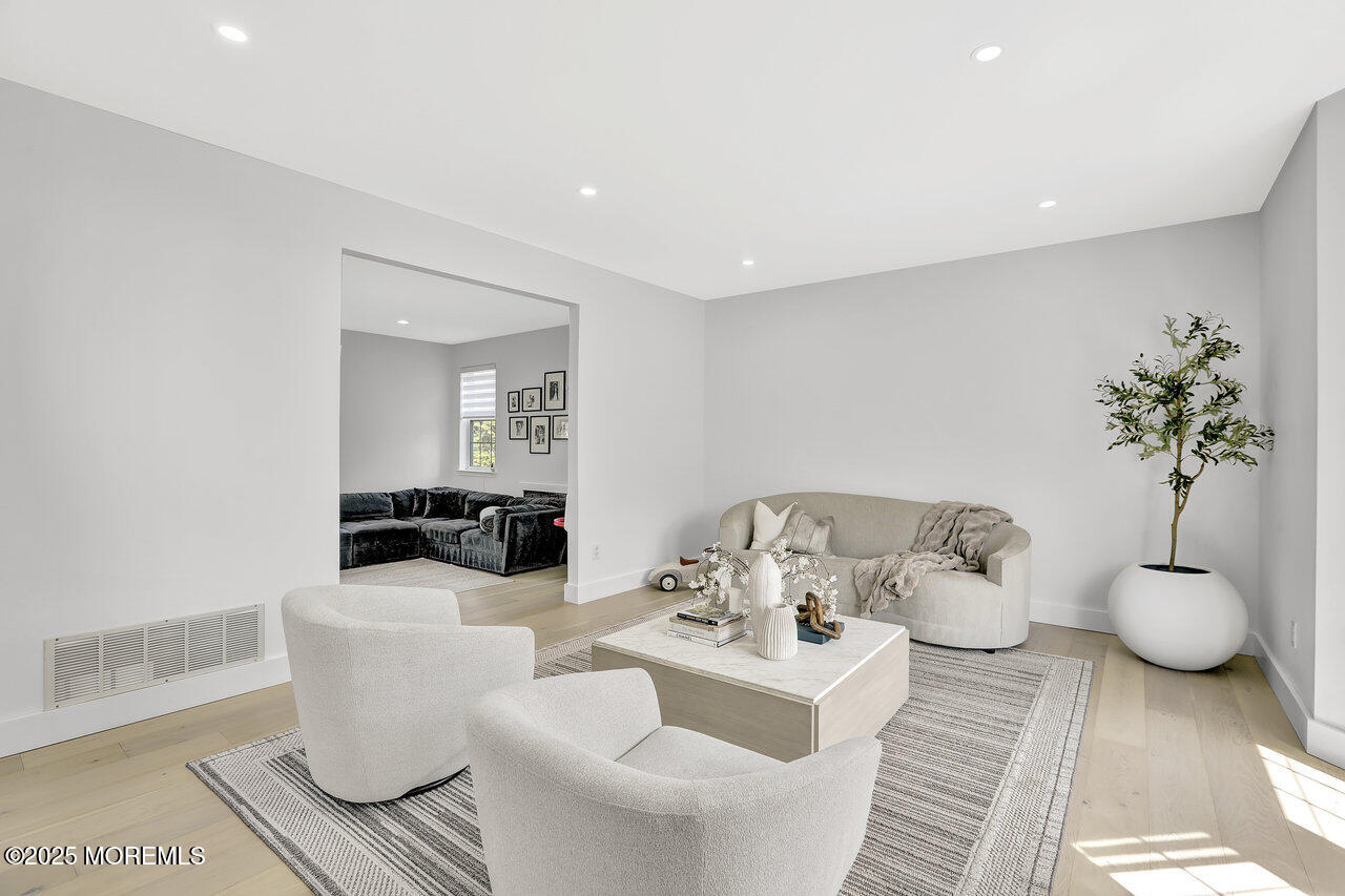 12 Arrowhead Circle Jackson, NJ 08527 - Photo 7 of 61 007_6i6a1862_685