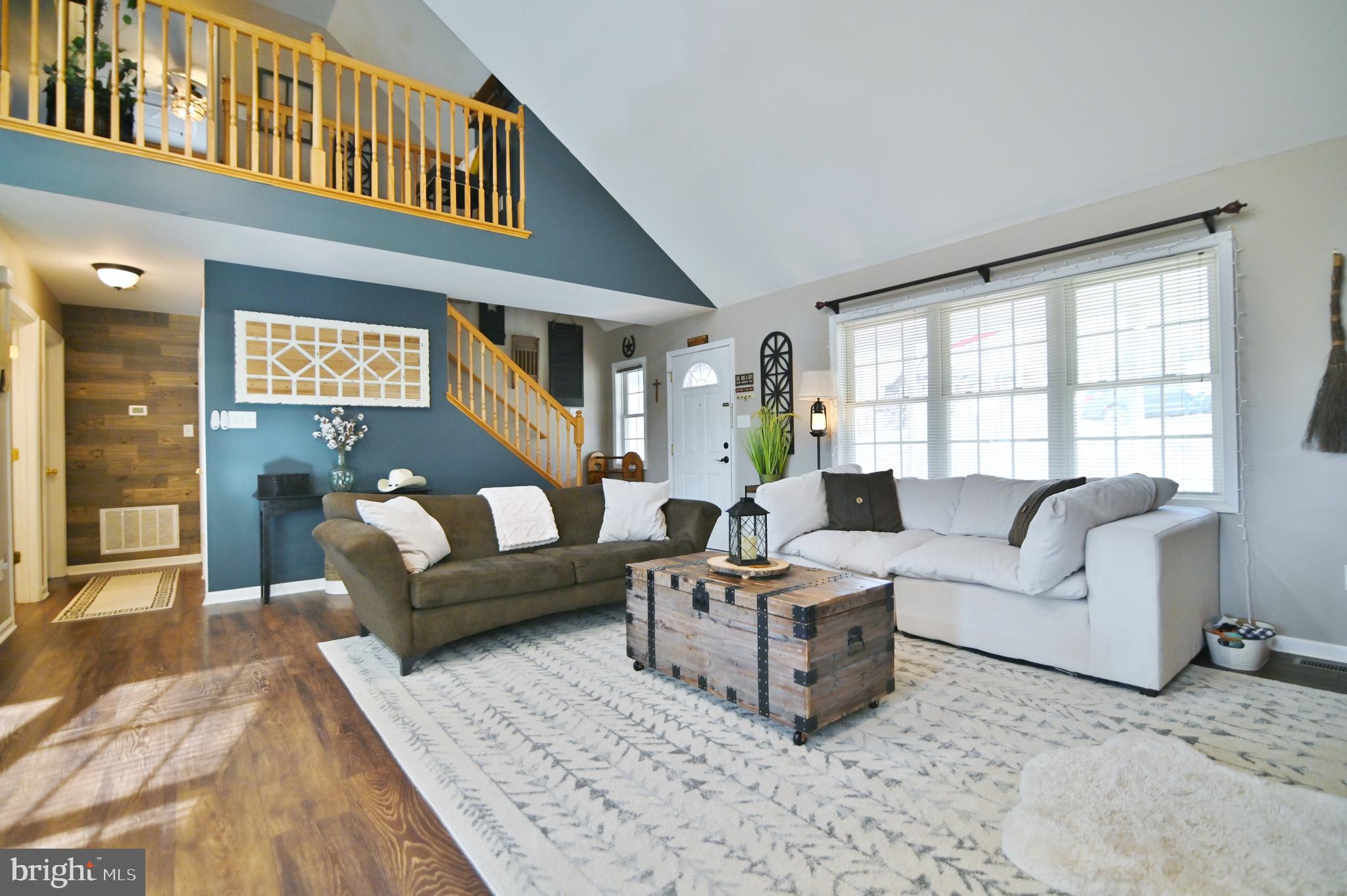 36 Pine Way Mount Jackson, VA 22842 - Photo 16 of 49 Living Room