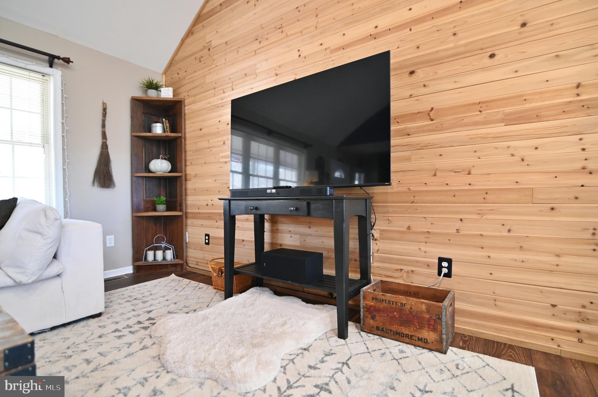 36 Pine Way Mount Jackson, VA 22842 - Photo 18 of 49 Living Room