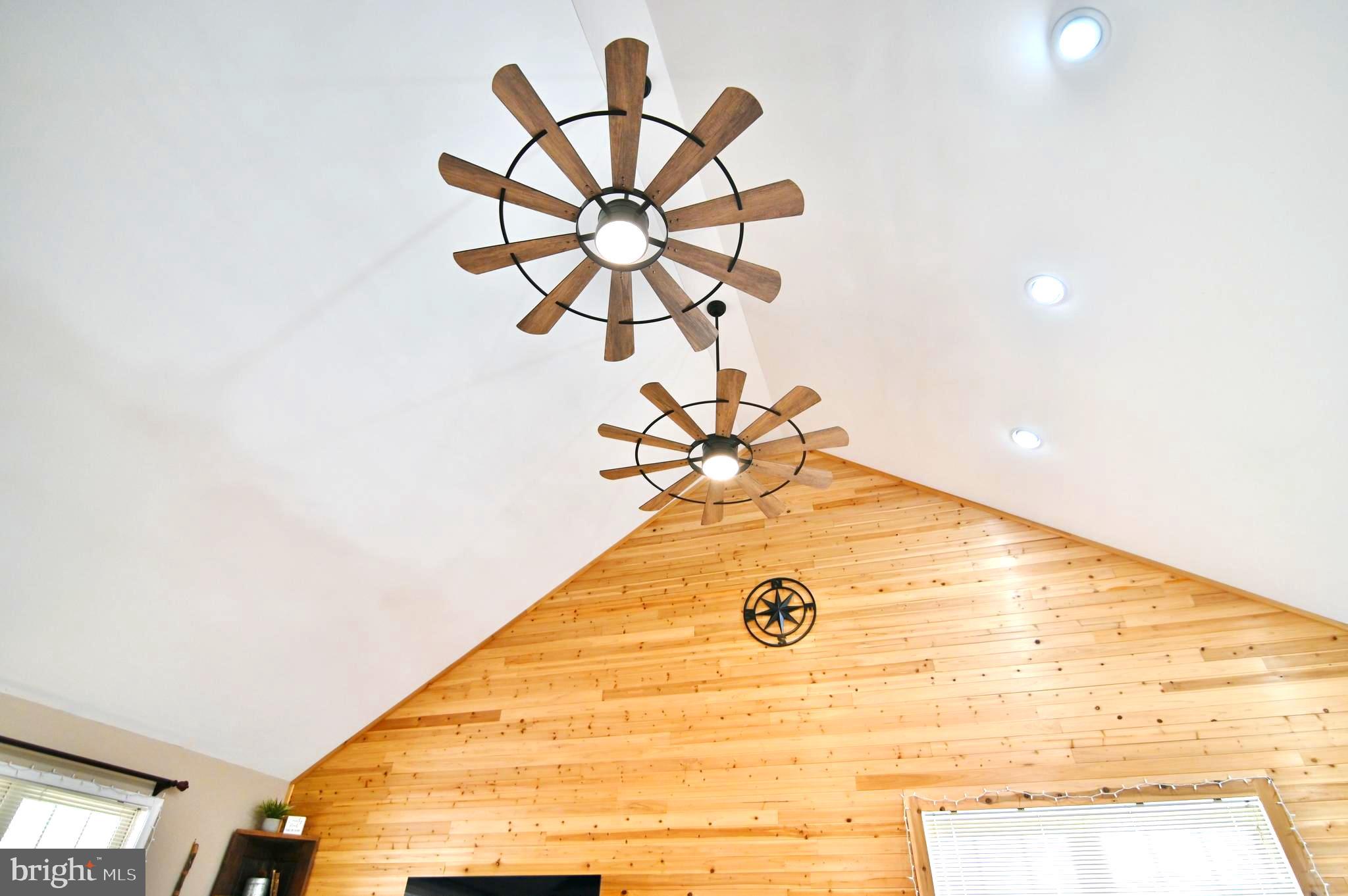 36 Pine Way Mount Jackson, VA 22842 - Photo 19 of 49 Living Room