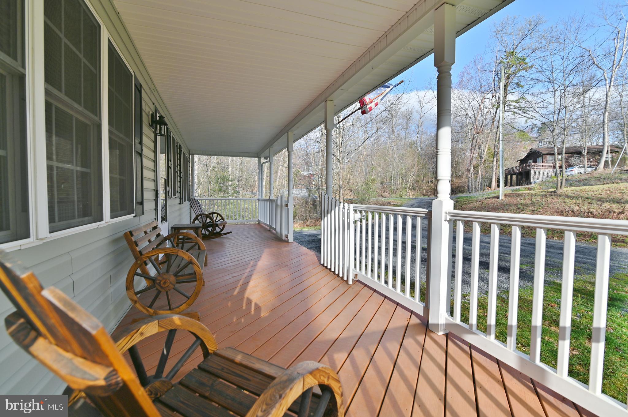 36 Pine Way Mount Jackson, VA 22842 - Photo 3 of 49 a view of balcony with furniture