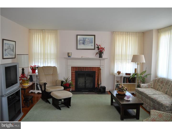 2812 Haverford Road Ardmore, PA 19003 - Photo 2 of 16 Living Room