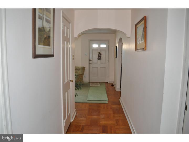2812 Haverford Road Ardmore, PA 19003 - Photo 5 of 16 Hallway