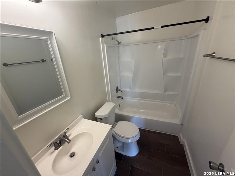 520 Gentleman Road, Unit 13 San Antonio, TX 78201 - Photo 6 of 10 Gallery Image 6